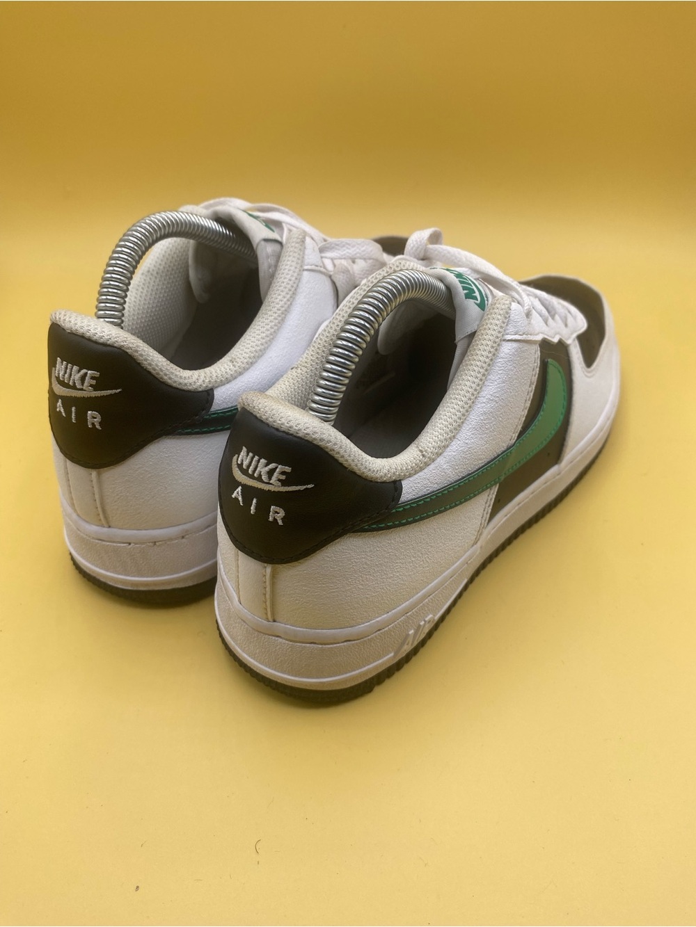 Nike Air Force 1 LV8 2 white, black, and Stadium Green - Picture 2 of 4
